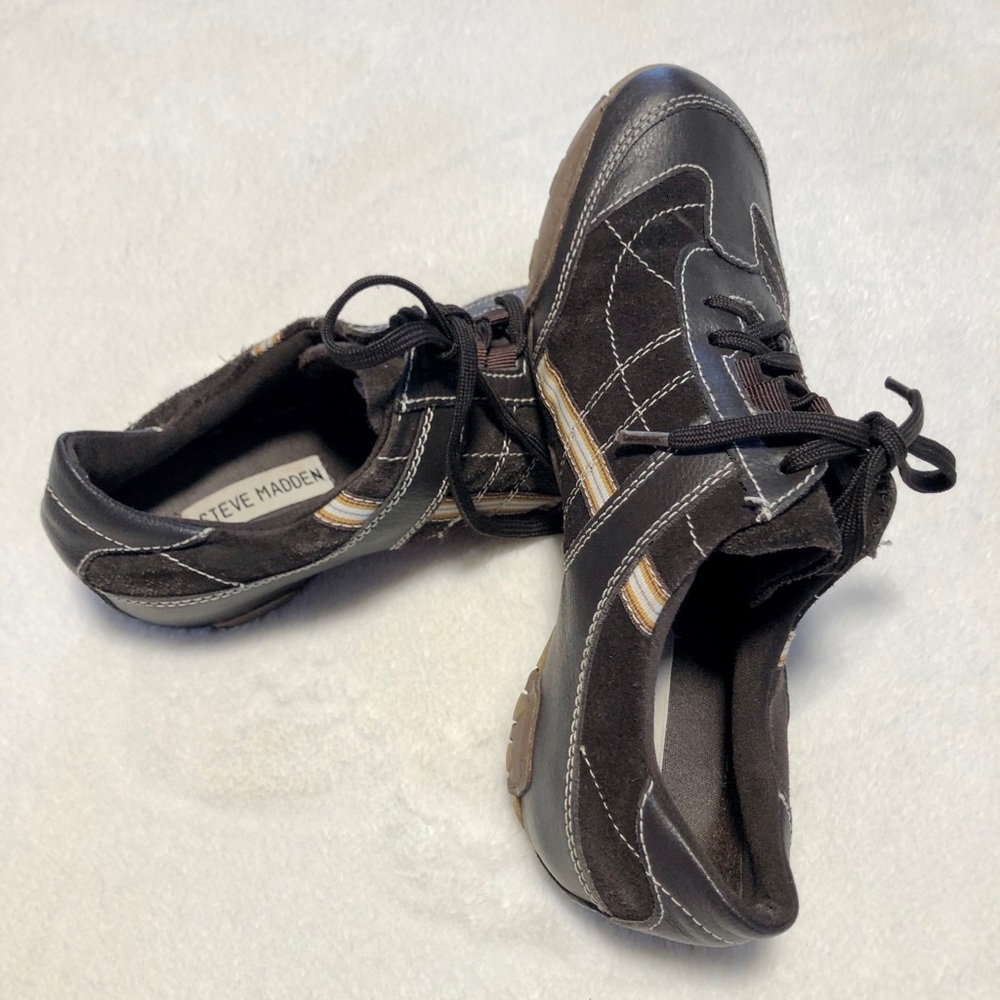 Women’s Steve Madden Lace Up Casual Shoes Size 8